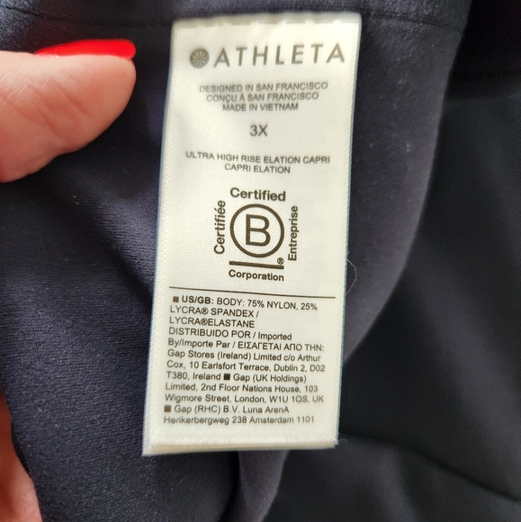 Athleta Ultra High Rise Elation Capri Legging Women Size 3X Navy Blue - Picture 3 of 4